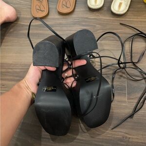 Lulus Black Chunky Heel